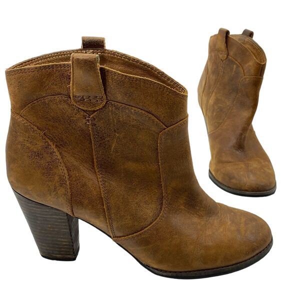 Clarks Heath Harrier Ankle Boots Women size 8.5M Stacked Heel Nubuck Booties - Picture 1 of 9